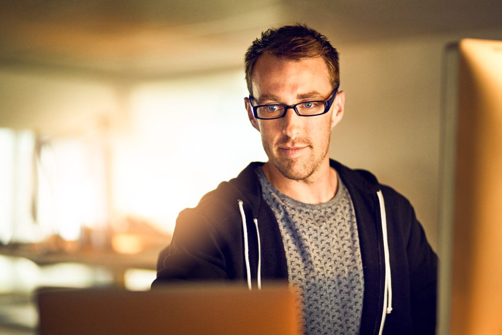 A gym owner uses 60 minutes early in the morning to grow his business.