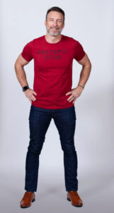 A portrait of business expert Mike Michalowicz.